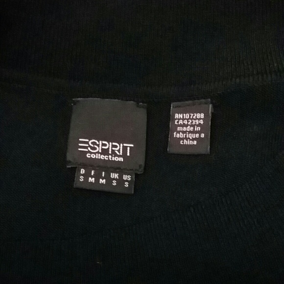 Shoulder Cutout Top - Picture 2 of 4