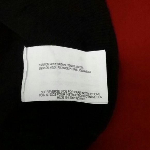 Shoulder Cutout Top - Picture 4 of 4