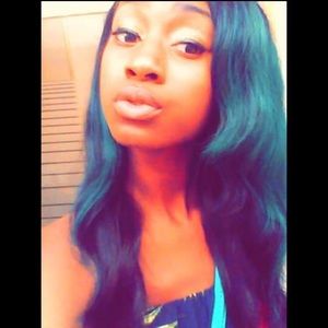 Meet your Posher, Jelaine