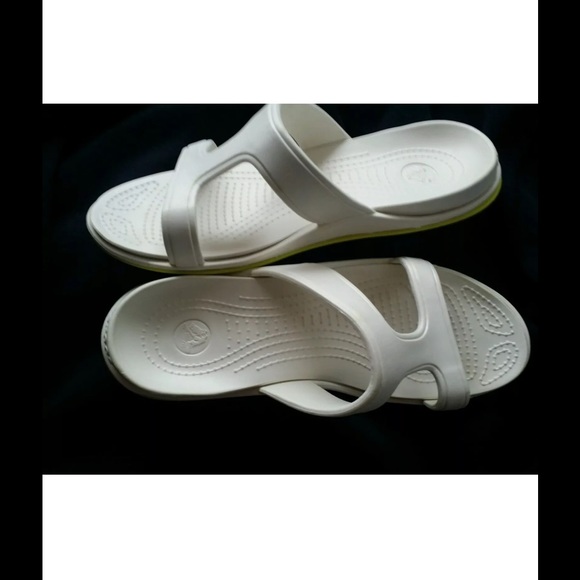 Croc's sandlals white with lime green size 9