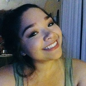 Meet your Posher, Gloria