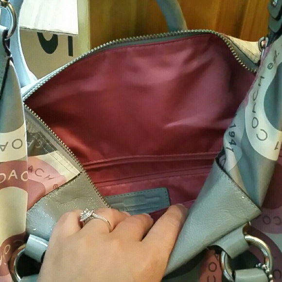 Authentic Coach - Picture 4 of 4