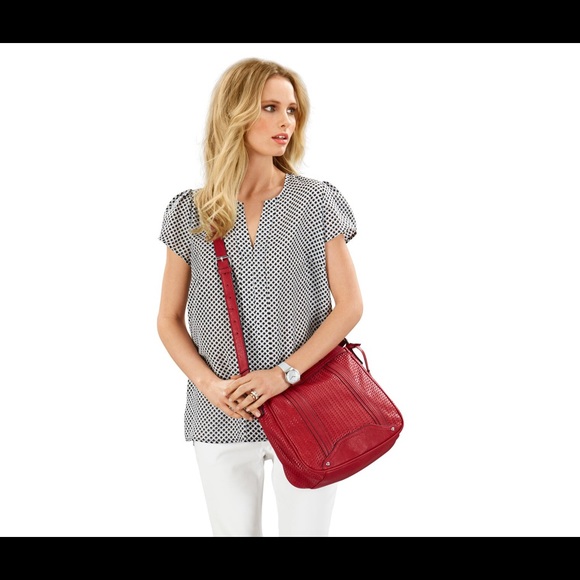 Tchibo Germany Bags - HP!๐ Red Crossbody Bag Tchibo Germany Bags - HP!๐ Red Crossbody Bag