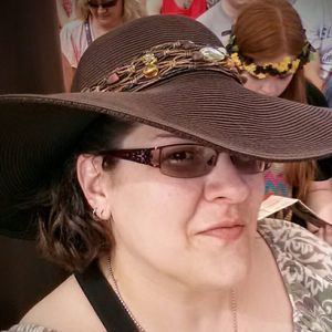 Meet your Posher, Sharon