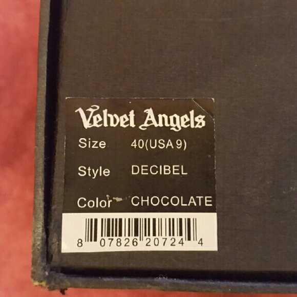 NWT Velvet Angels Decibel Heels Size 9 - Picture 4 of 4