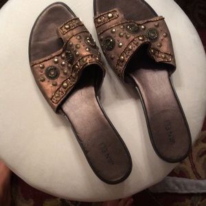 Vaneli sandals
