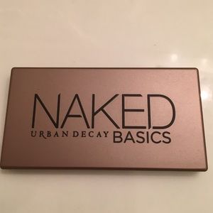 Urban Decay Naked Basics Palette flash sale!