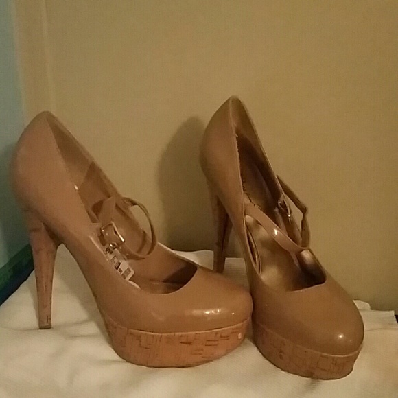 Shoes - Picture 1 of 1