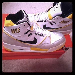 Nike Air Assualt HiTops