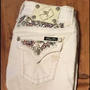 White Capri Miss Me Jeans