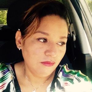 Meet your Posher, Adriana