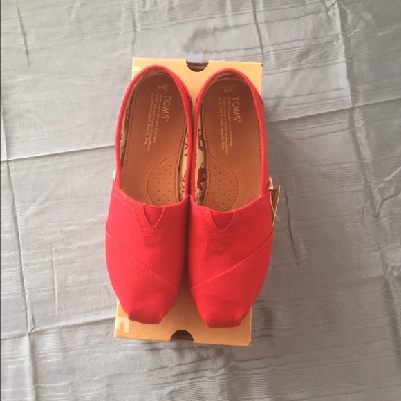 Toms shoes. Brand new with tag.