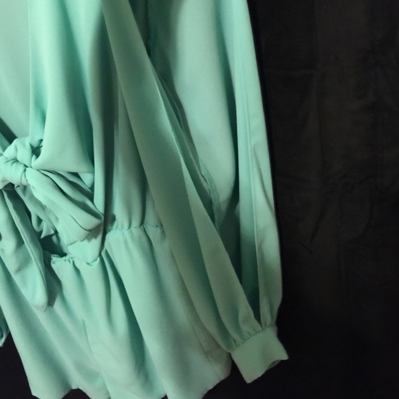 Romper - Picture 2 of 4