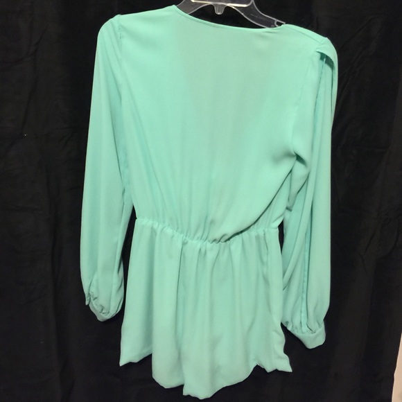 Romper - Picture 3 of 4