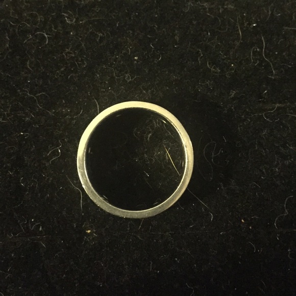 Silver Ring - Picture 2 of 3