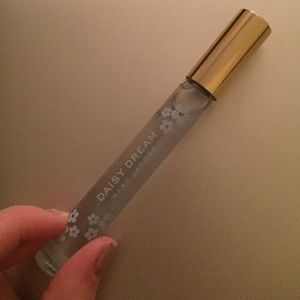 marc jacobs daisy dream rollerball