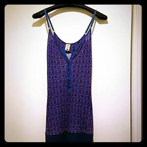 Free People very sweet tank with 11 great buttons