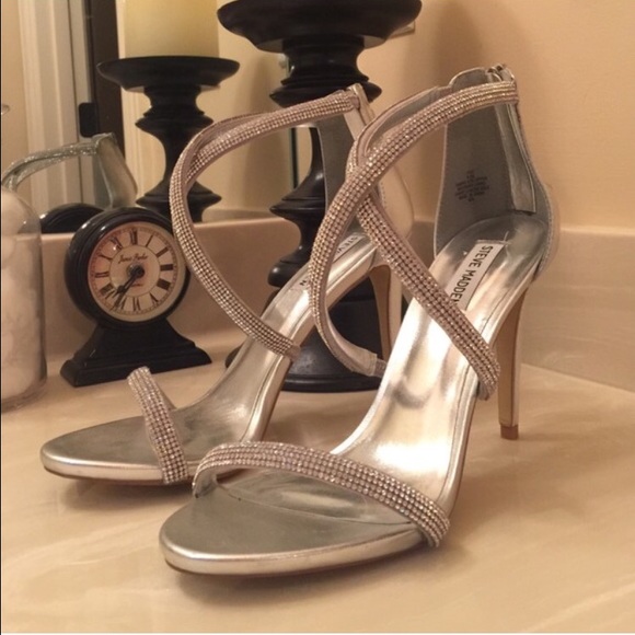 Steve Madden Silver Faiz Sandals