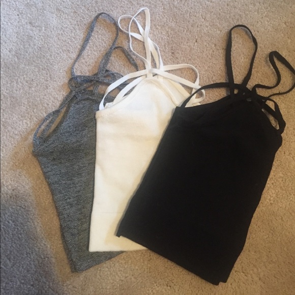 (NEW) Cutout Crop Top Bralettes - Picture 2 of 2