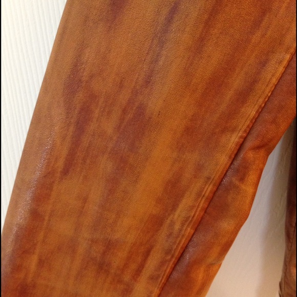 Brown jacket - Picture 2 of 4