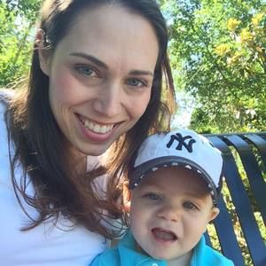 Meet your Posher, Stephanie