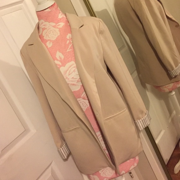 Over sized beige Blazer from Forever 21!