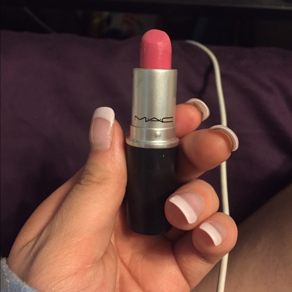 MAC Pink Nouvea Lipstick