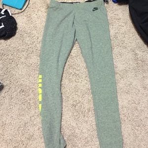 Nike leggings