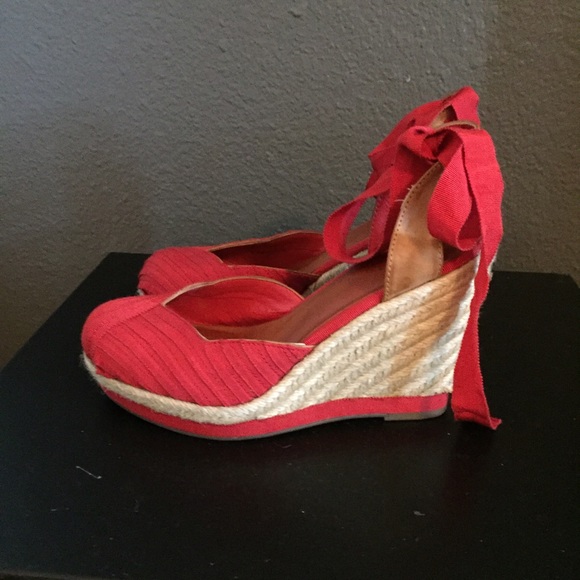 Coral wedges with ankle ties