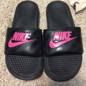 Nike slides