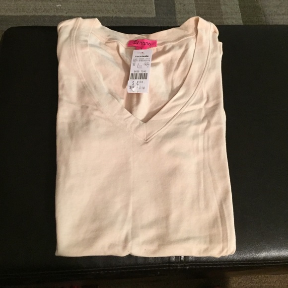 NWT Joyce Leslie tee