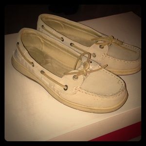 ●OPEN TO OFFERS●