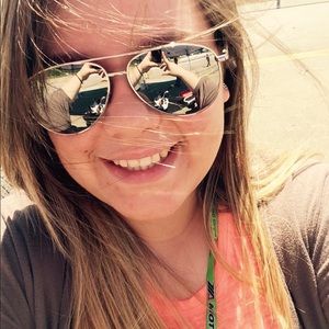 Meet your Posher, Beth