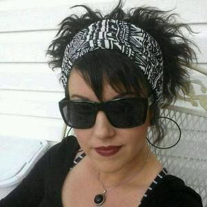 Meet your Posher, Lacey