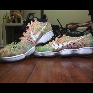 MULTICOLOR FLYKNIT NIKE ZOOM AGILITY