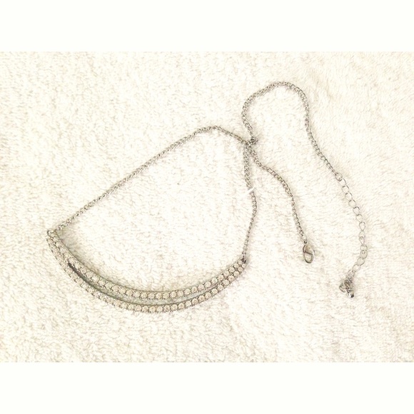 SOLD! NWT. Silver necklace - Picture 2 of 3