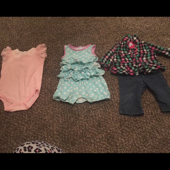 Girl Clothes Bundle/Sizes 6-12 months