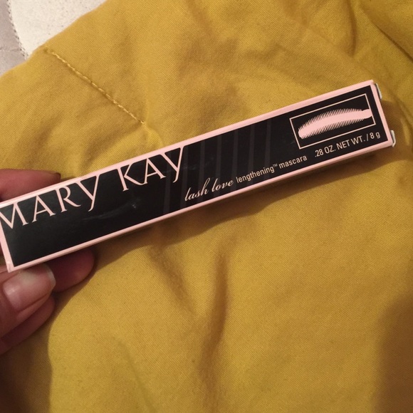 🔴SOLD🔴NWT Mary Kay mascara