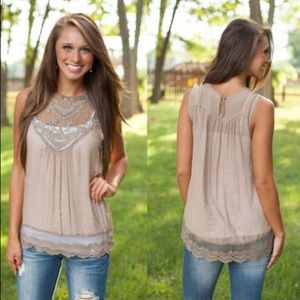 Lace sleeveless shirt summer top