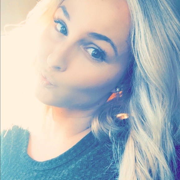 Meet your Posher, Natasha