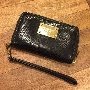 Michael Kors Wristlet Clutch