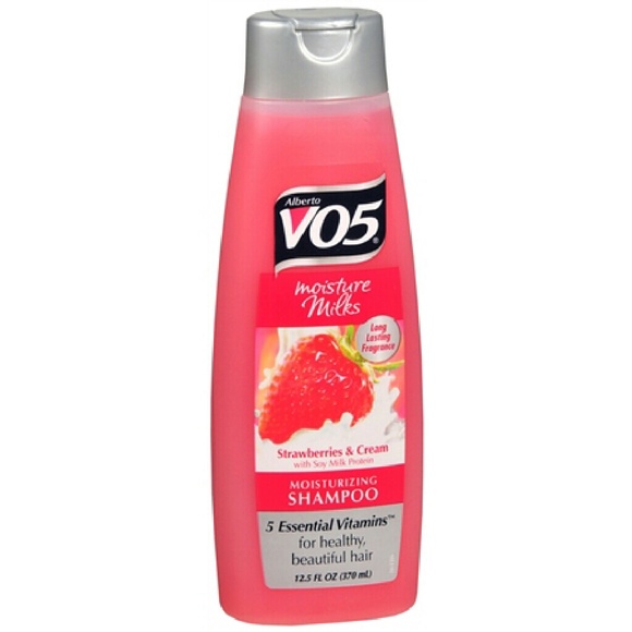 Vo5 strawberries and creme shampoo - Picture 1 of 1