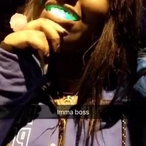 Meet your Posher, Mia