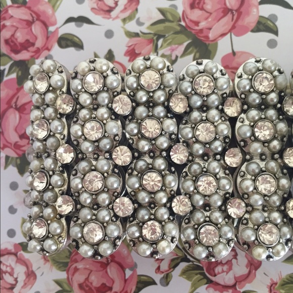 💟 3 for $30 💟 Stunning Bracelet! - Picture 3 of 4