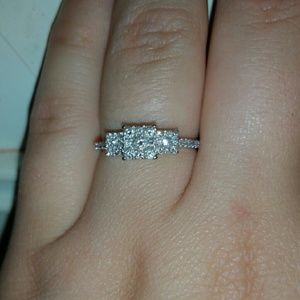 Diamond ring/Engagement