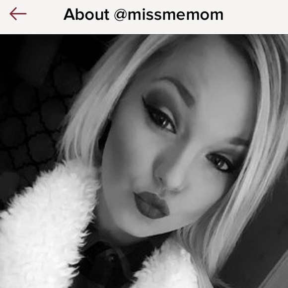 SCAMMER!!!!!! DELETED PAGE