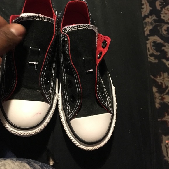 Two tone tongue chuck Taylor shoe for pre schooler