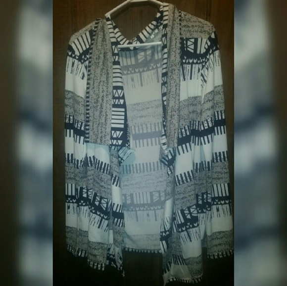 Light weight sweater