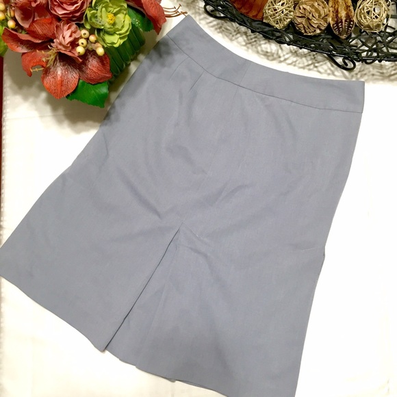 🎉FREE🎉 LOFT Ann Taylor skirt