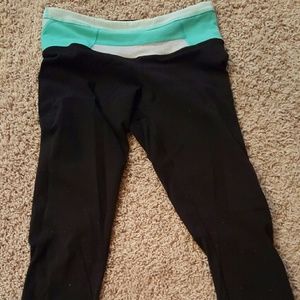 Lulu workout Crop pants